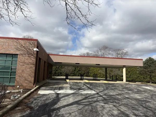 101 N Hilgert DR, Grant Park, IL 60940