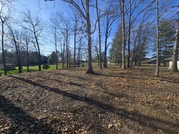 000 Fox Creek, Mt Vernon, IL 62864