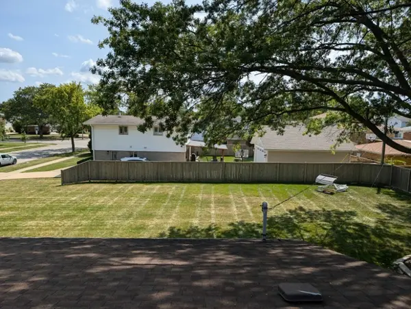 9216 Ozark AVE, Morton Grove, IL 60053