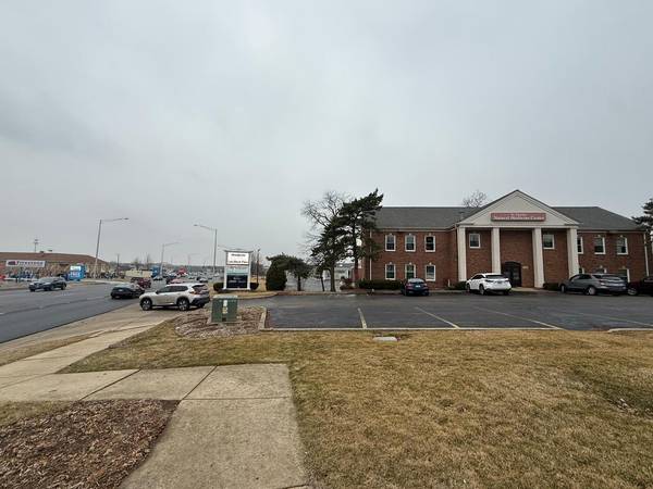 1650 E Main ST, St. Charles, IL 60174