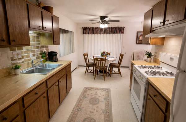 4 Ingleshire RD, Montgomery, IL 60538