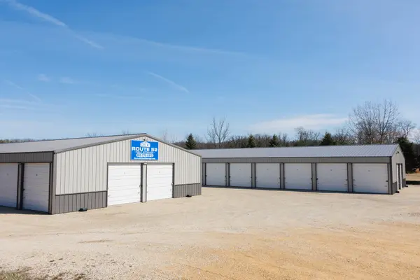 672 US Rt. 52 RD, Amboy, IL 61310