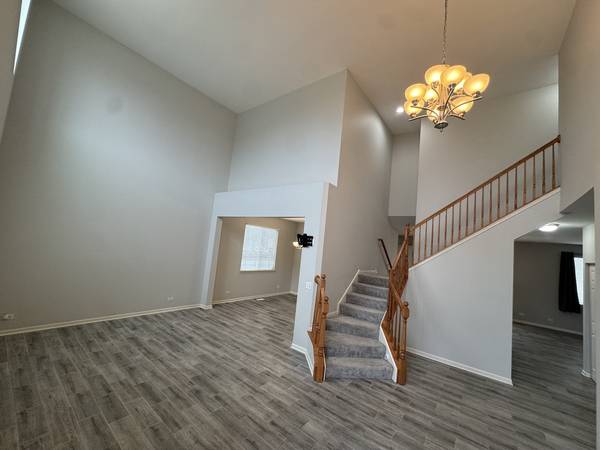 801 Parkside LN, Yorkville, IL 60560