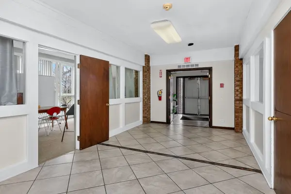 308 W Robinhood WAY, Bolingbrook, IL 60440