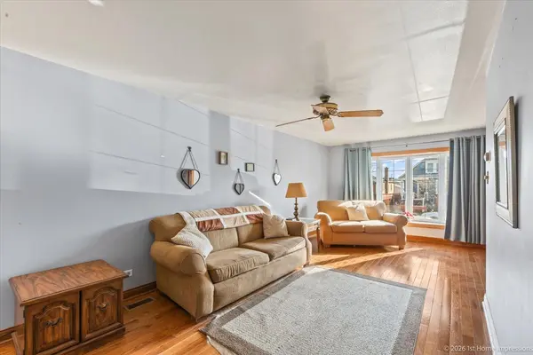 11122 S Saint Louis AVE, Chicago, IL 60655