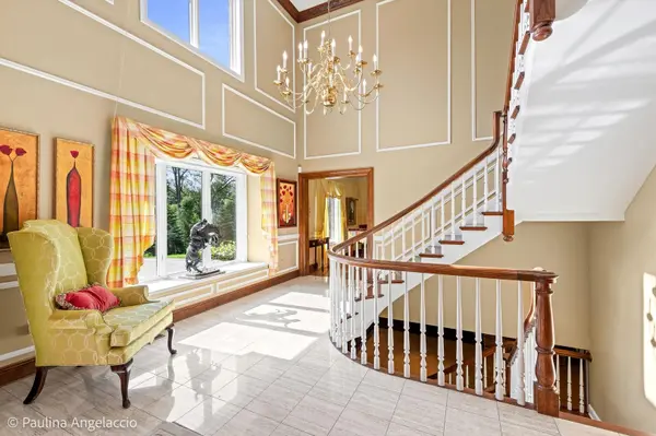 3 Far Hills RD, Barrington Hills, IL 60010
