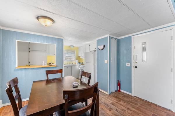 205 Railroad ST, New Boston, IL 61272