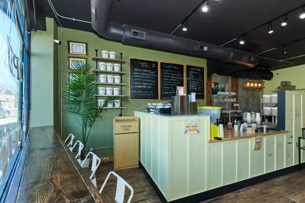2607 W PETERSON AVE, Chicago, IL 60659