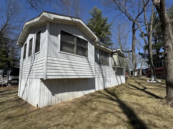 2-148 Woodhaven Lakes, Sublette, IL 61367