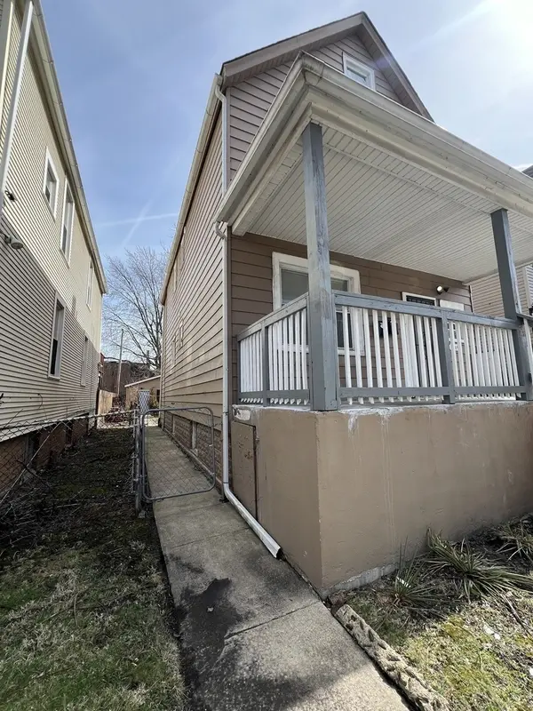 8349 S Colfax AVE, Chicago, IL 60617