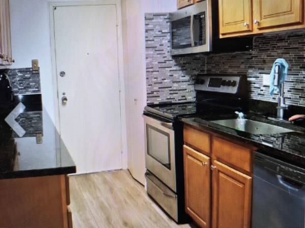 Address not disclosed, Glenview, IL 60025