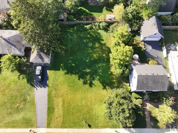 114 W Prairie AVE, Wheaton, IL 60187