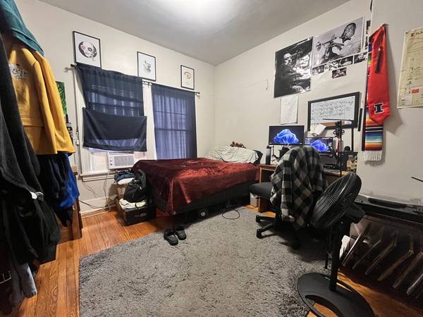 708 W High ST, Urbana, IL 61801