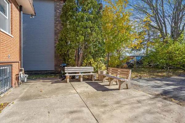 918 Kimberly DR, Dekalb, IL 60115