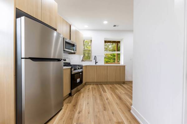 243 W 74th ST #2, Chicago, IL 60621