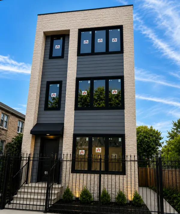 3327 W Division ST, Chicago, IL 60651