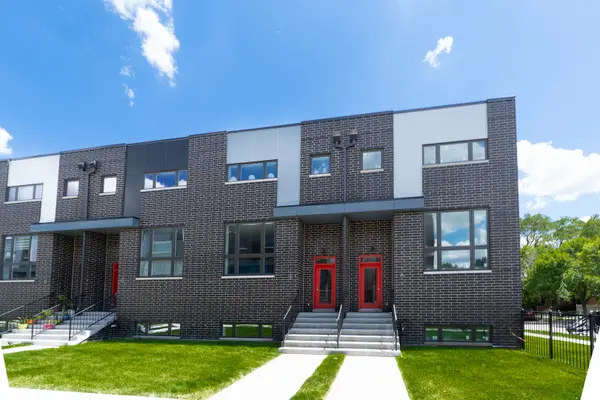 2631 S Throop ST #E, Chicago, IL 60608