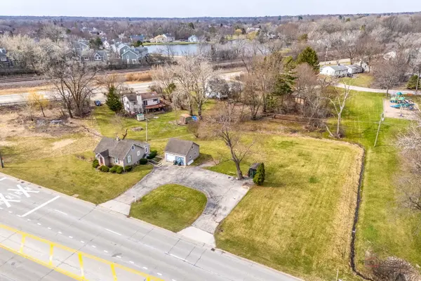 580 N Quentin RD, Palatine, IL 60067