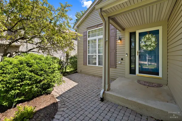 424 Big Cloud PASS, Lake In The Hills, IL 60156