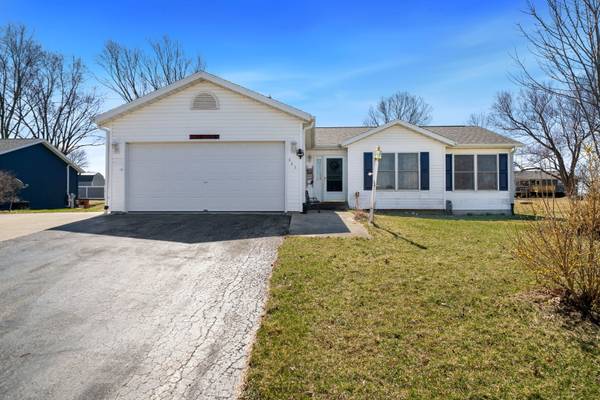 227 Meadow DR, Orangeville, IL 61060