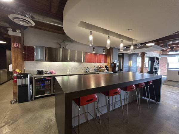 700 N Sacramento BLVD #251, Chicago, IL 60612