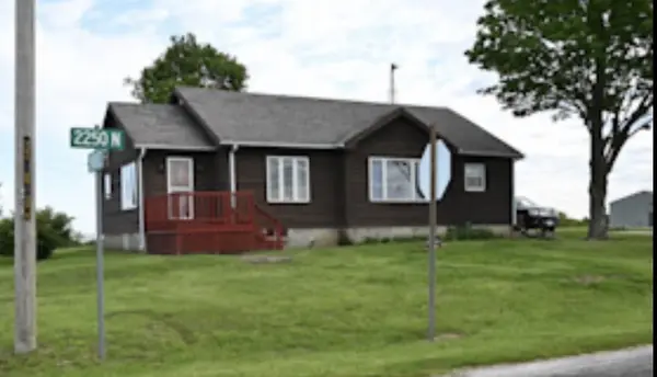 9021 E 2250 North RD, Danville, IL 61834