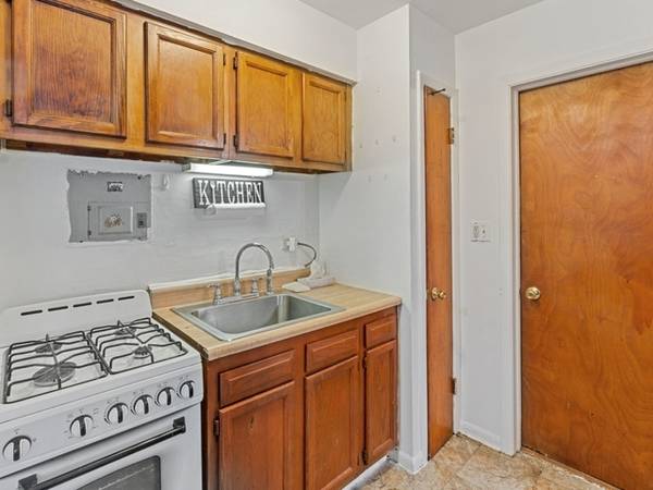 486 Buffalo AVE, Calumet City, IL 60409