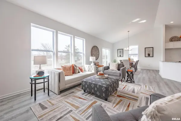 Lot 9 Faiths WAY, Bettendorf, IA 52722