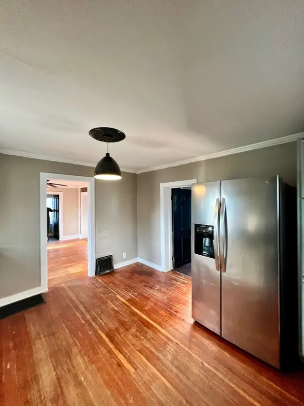 703 S 7th AVE, St. Charles, IL 60174