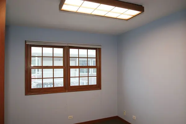 34 W Grand AVE #102, Fox Lake, IL 60020