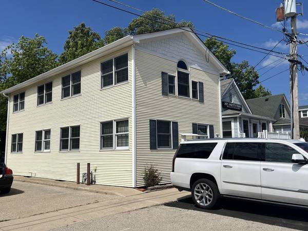34 W Grand AVE #102, Fox Lake, IL 60020