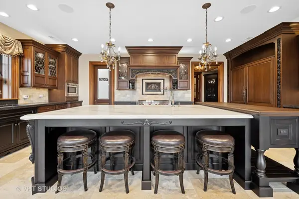 546 Oak Knoll RD, Barrington Hills, IL 60010