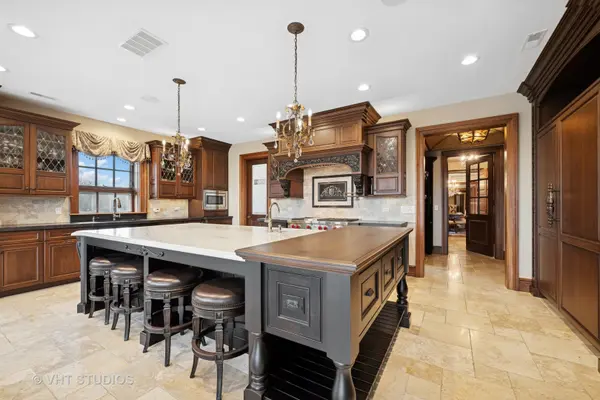 546 Oak Knoll RD, Barrington Hills, IL 60010