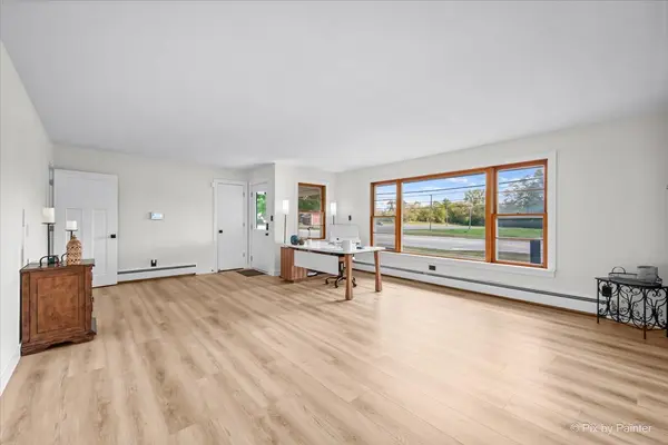 124 E Oak Knoll DR, Hampshire, IL 60140