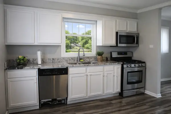 4627 Custer AVE, Lyons, IL 60534