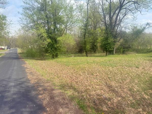 701 E 16th ST, Metropolis, IL 62960