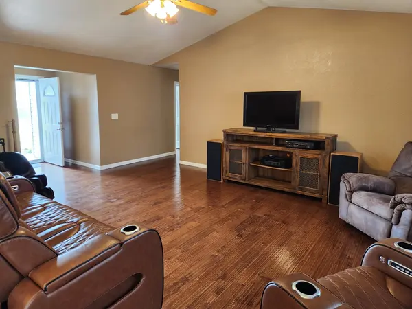 1508 Hawkeye CT, Carterville, IL 62918