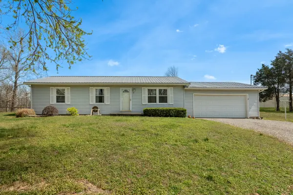 306 N White ST N, Creal Springs, IL 62922