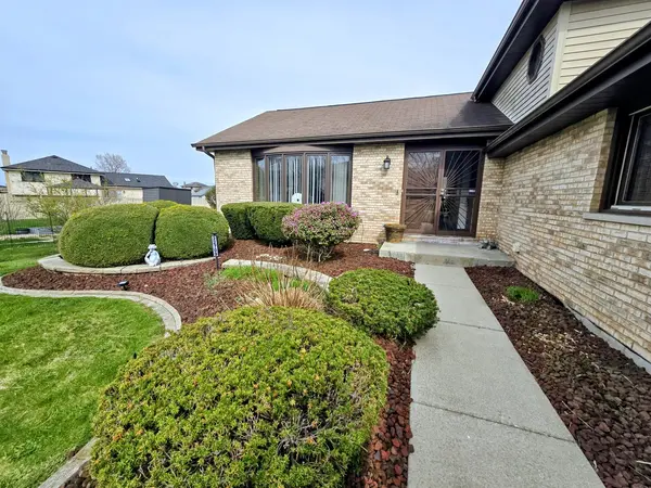 22709 Jamie CT, Richton Park, IL 60471