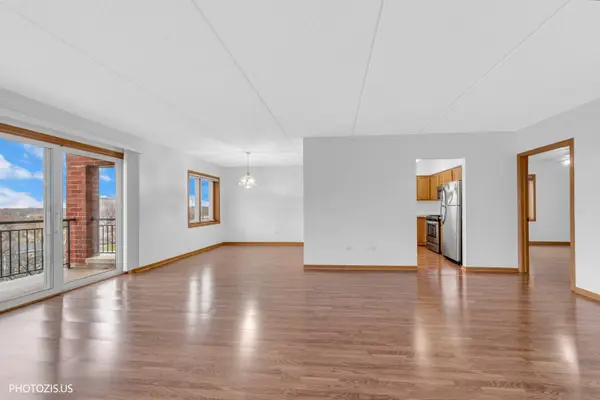 5555 N Cumberland AVE #711, Chicago, IL 60656
