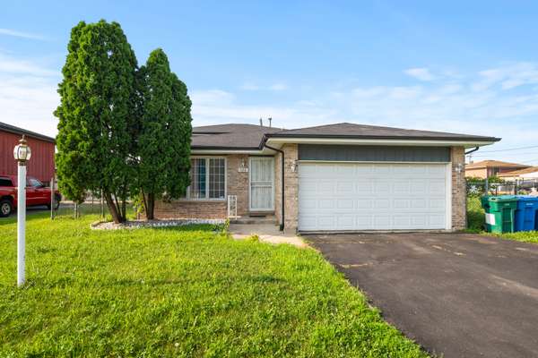 928 E 153rd ST, Phoenix, IL 60426