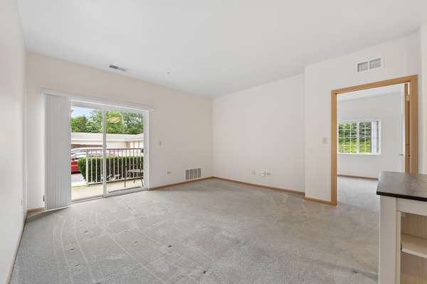 801 N MCLEAN BLVD #136, Elgin, IL 60123
