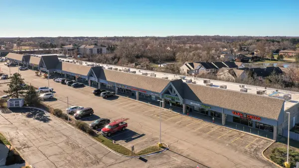 69 S Rand RD, Lake Zurich, IL 60047