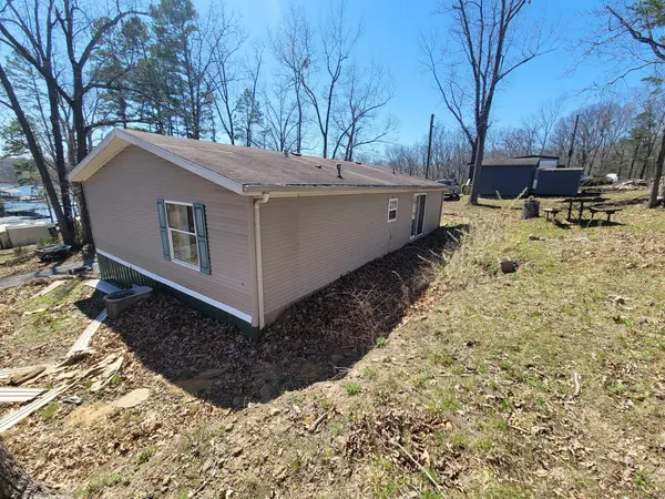 45 White Sands RD, Creal Springs, IL 62922