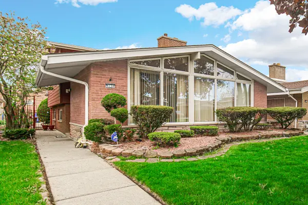 9238 S Constance AVE, Chicago, IL 60617