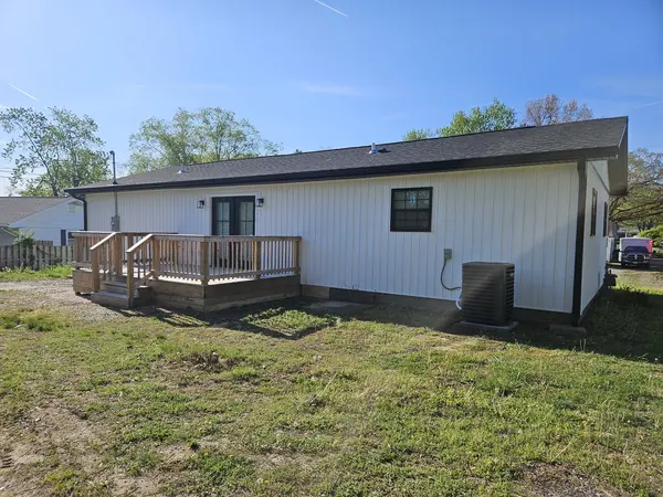 203 Dorris DR, Metropolis, IL 62960