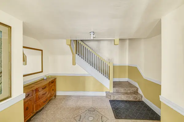 1758 E 72nd ST, Chicago, IL 60649