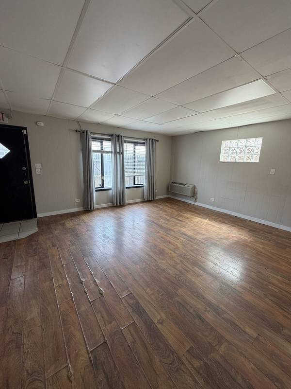 6551 W 63rd ST, Chicago, IL 60638