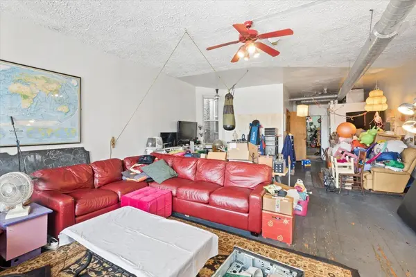 2605 W Division ST, Chicago, IL 60622