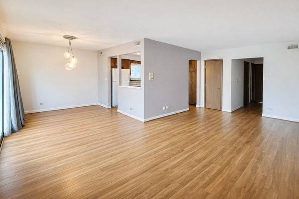 7925 Paxton AVE #3B, Tinley Park, IL 60477